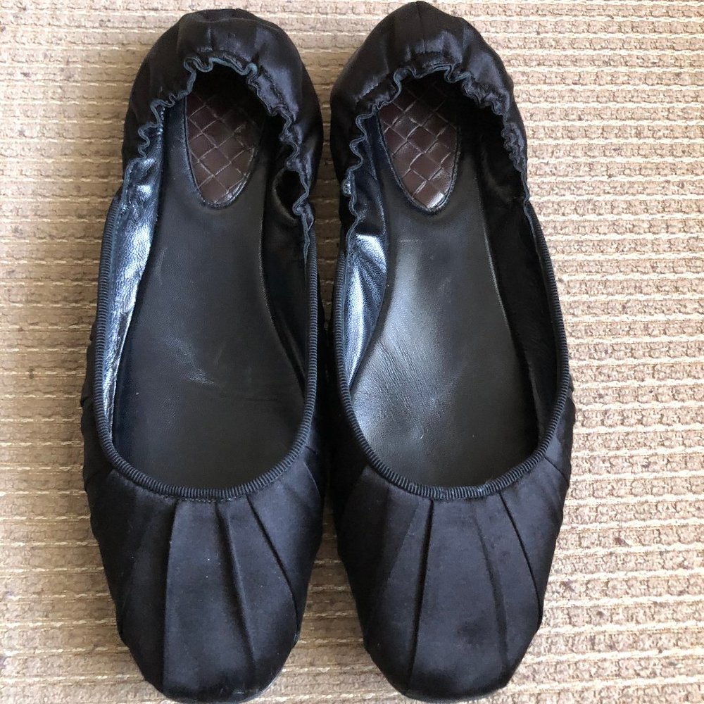 Bottega Venetta Women's Scarpa Satin Flats